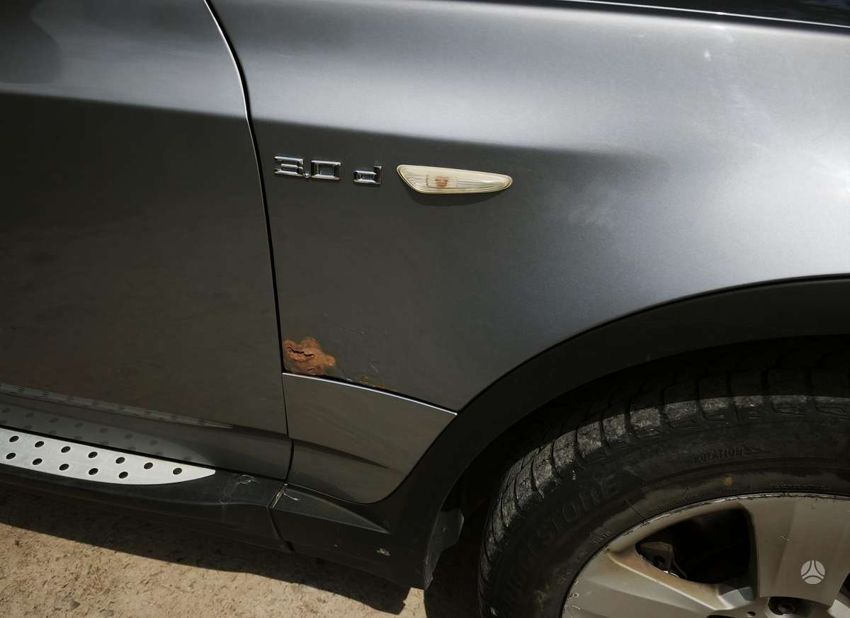 BMW X3, off-road / crossover