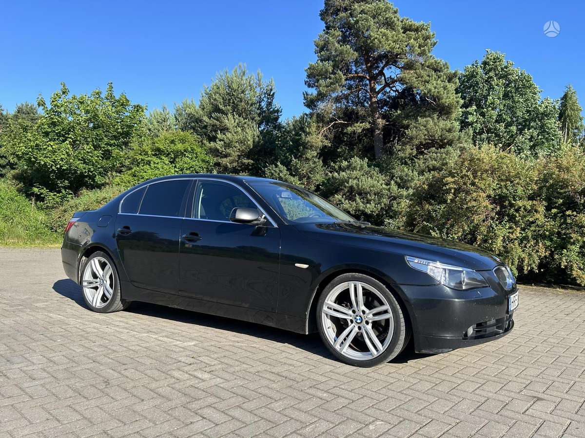 BMW 520, 2.0 l., Седан