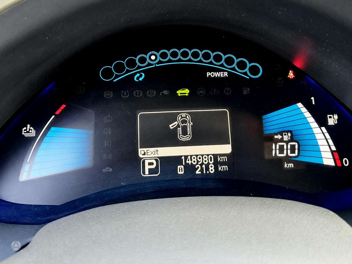 Nissan Leaf, 24 kWh, hatchback