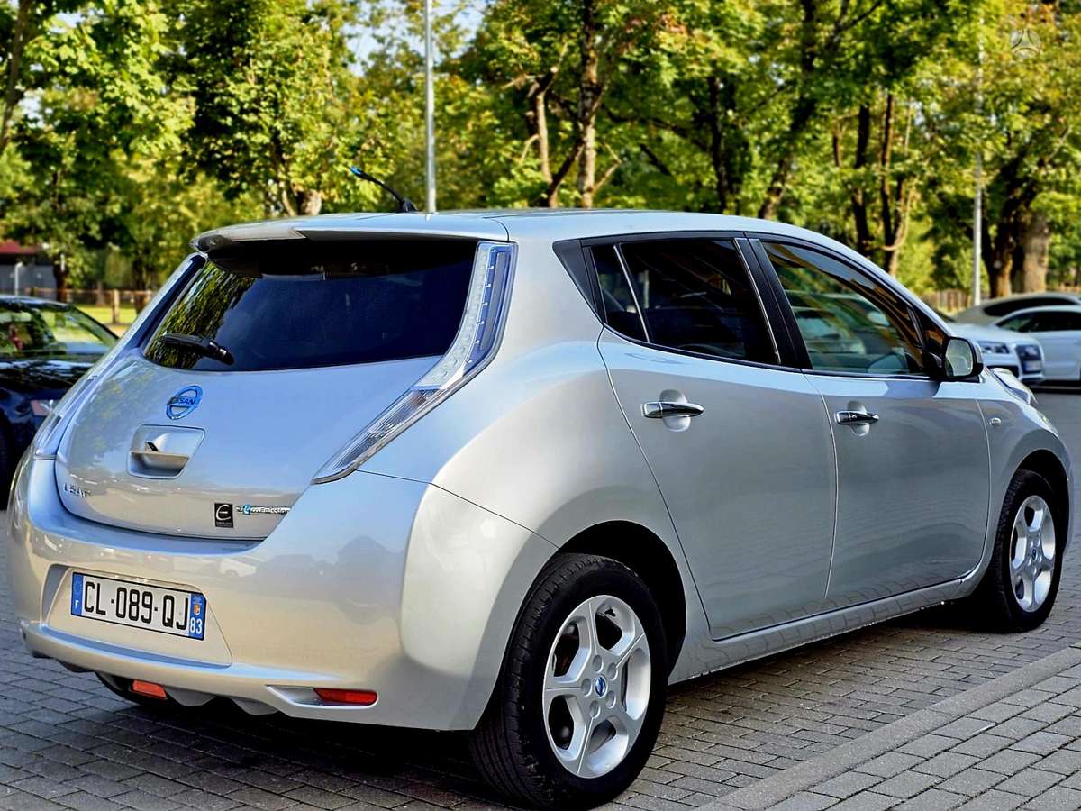 Nissan Leaf, 24 kWh, hatchback