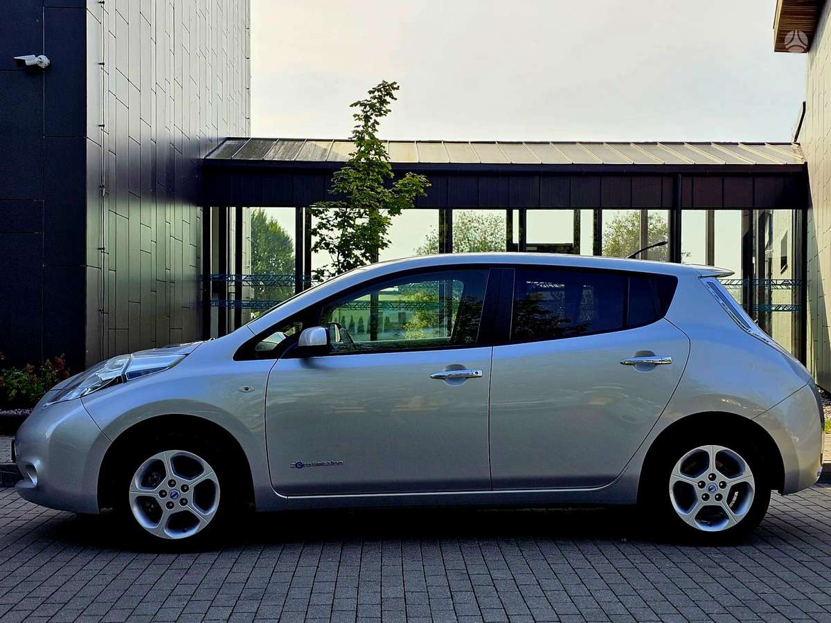 Nissan Leaf, 24 kWh, hatchback