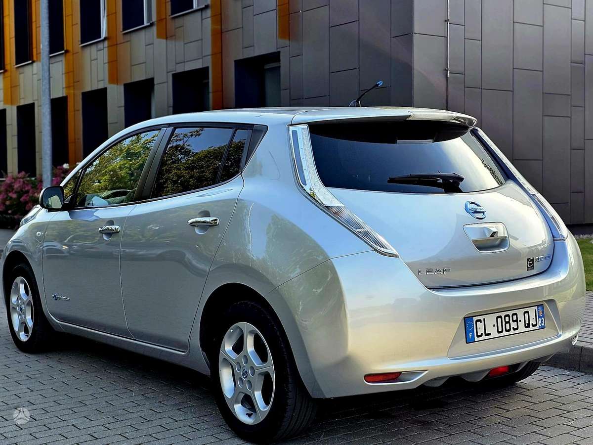 Nissan Leaf, 24 kWh, hatchback