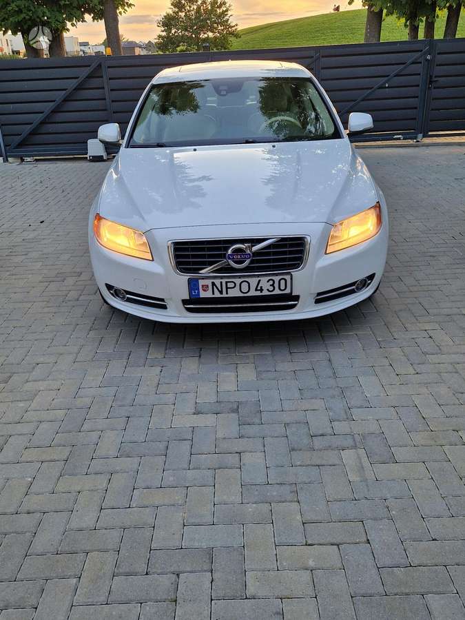 Volvo S80, 3.2 l., Седан