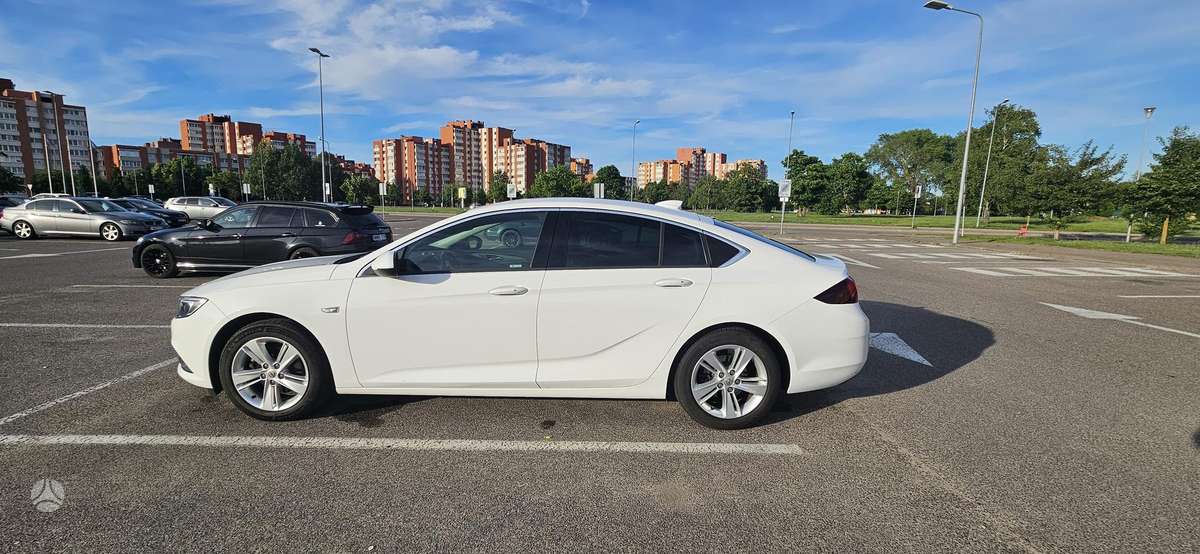 Opel Insignia - 4