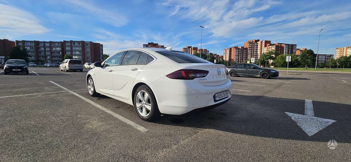 Opel Insignia - 2