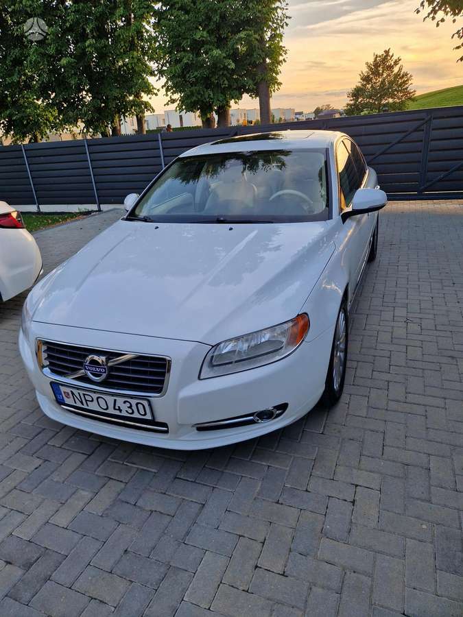 Volvo S80, 3.2 l., Седан