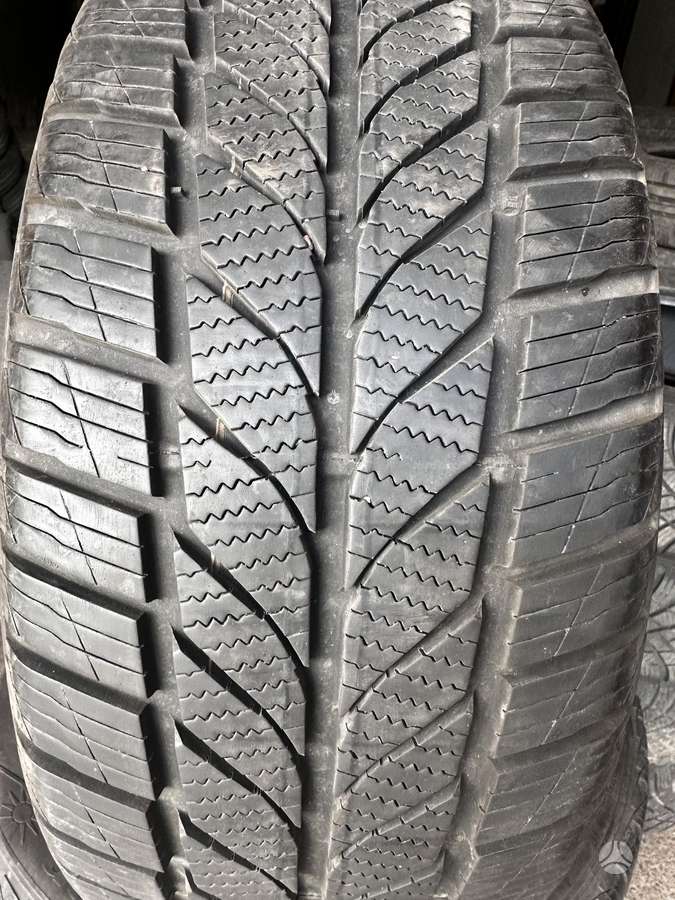 Tyfoon, vissezonas 225/45 R17