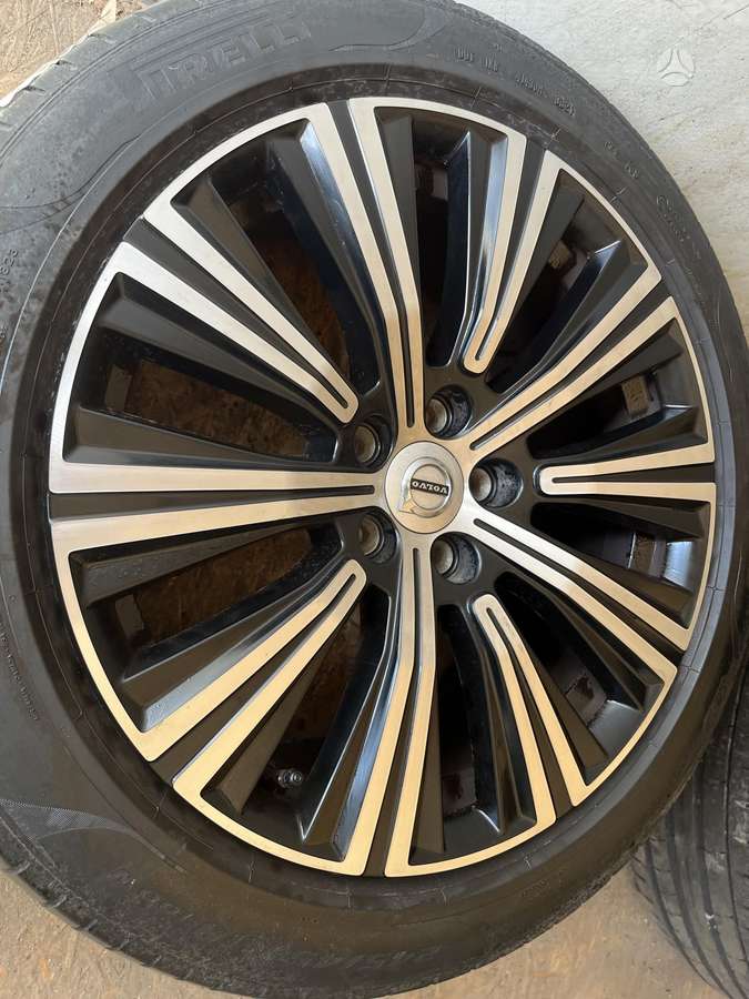 Volvo, light alloy, R18