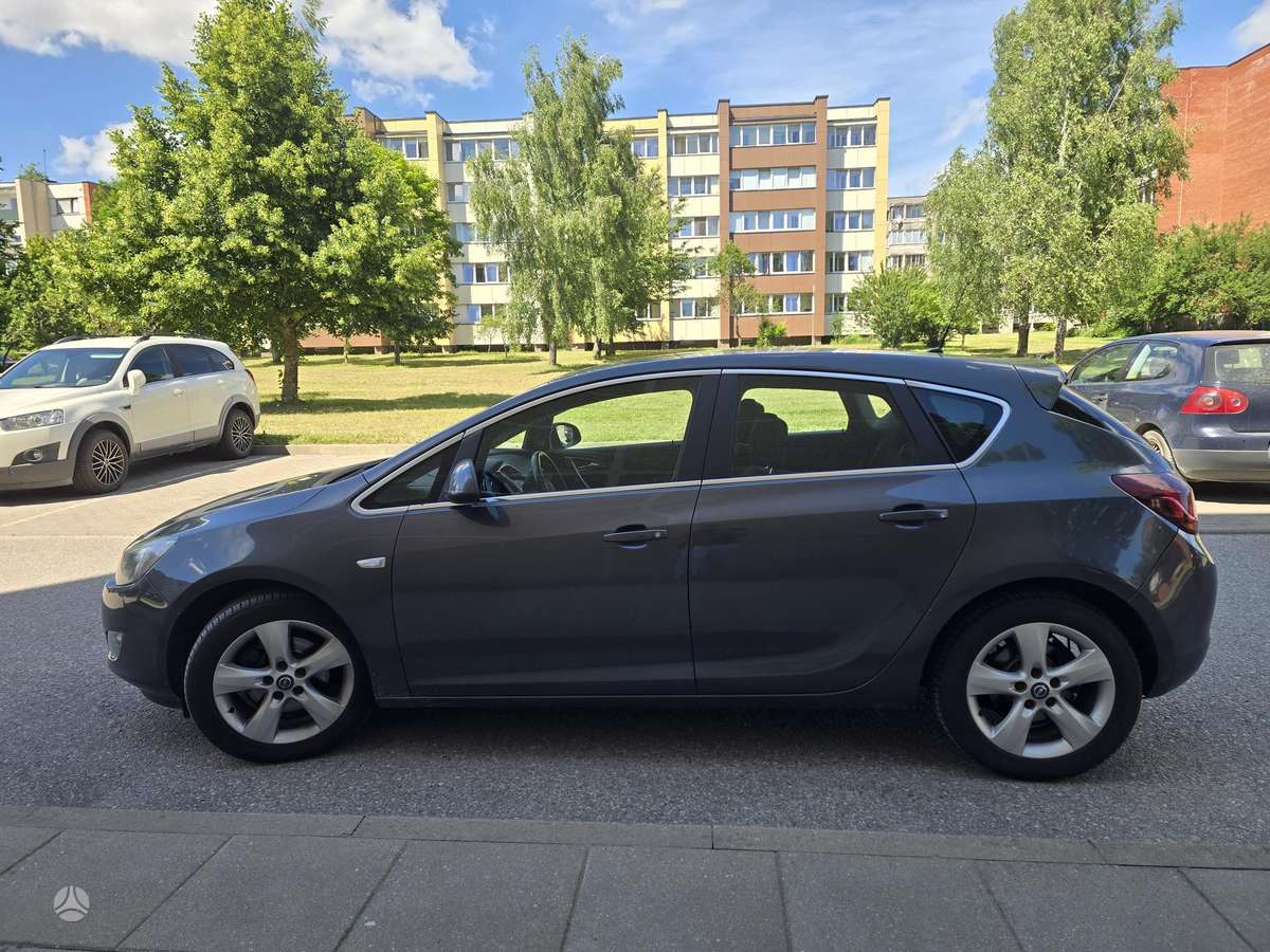 Opel Astra, 1.7 l., hatchback