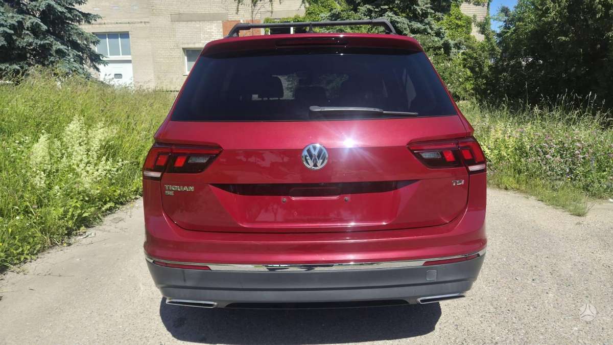 Volkswagen Tiguan - 7