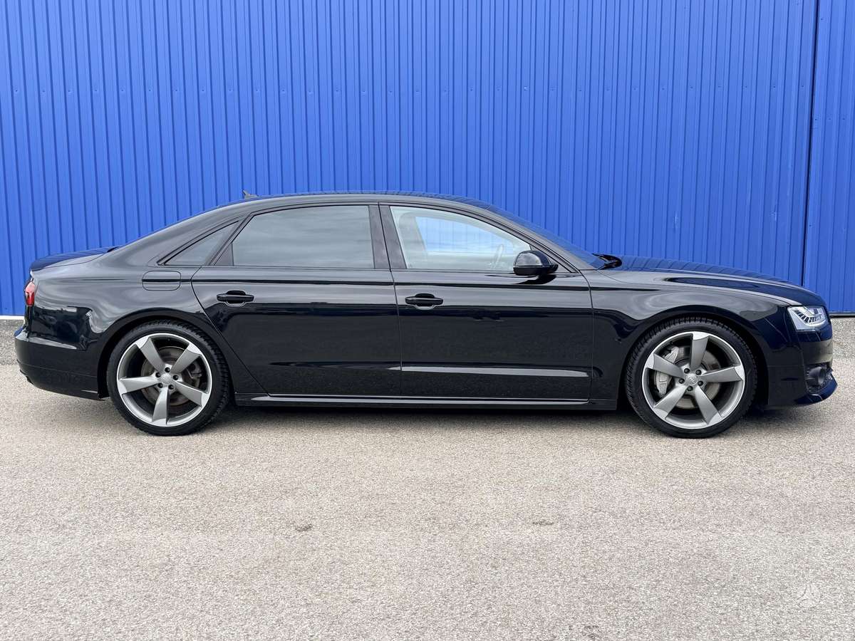 Audi A8 L, 4.0 l., Седан