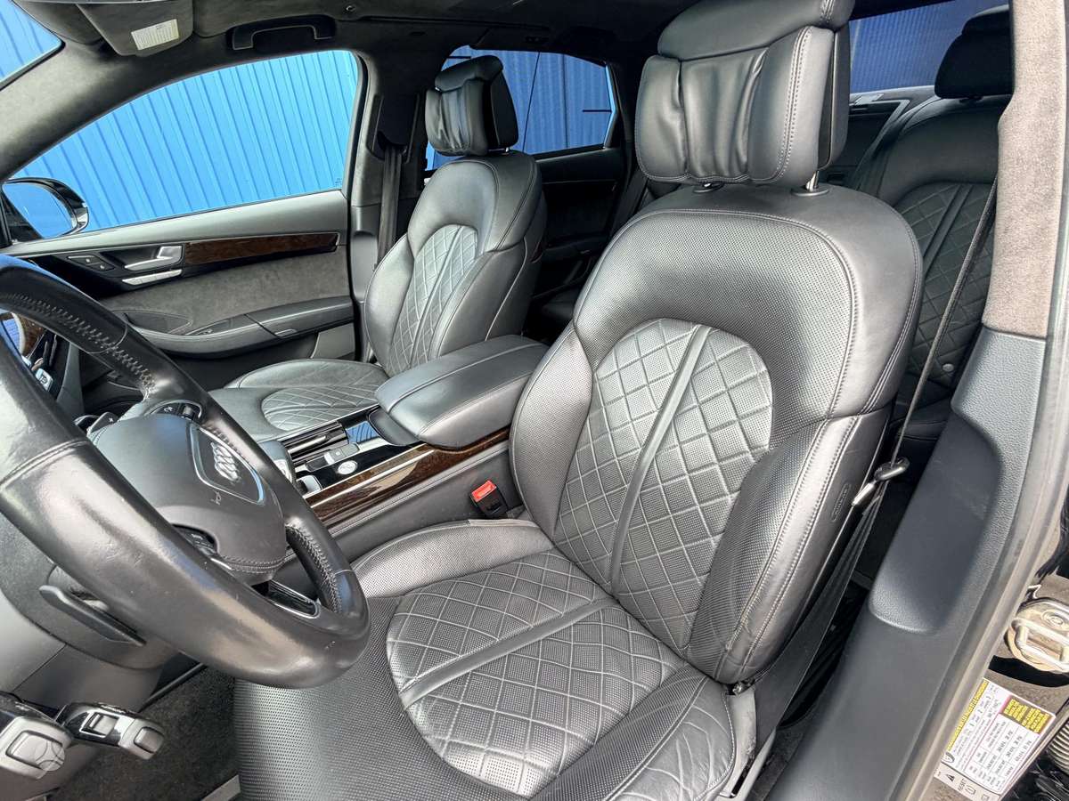 Audi A8 L, 4.0 l., Седан