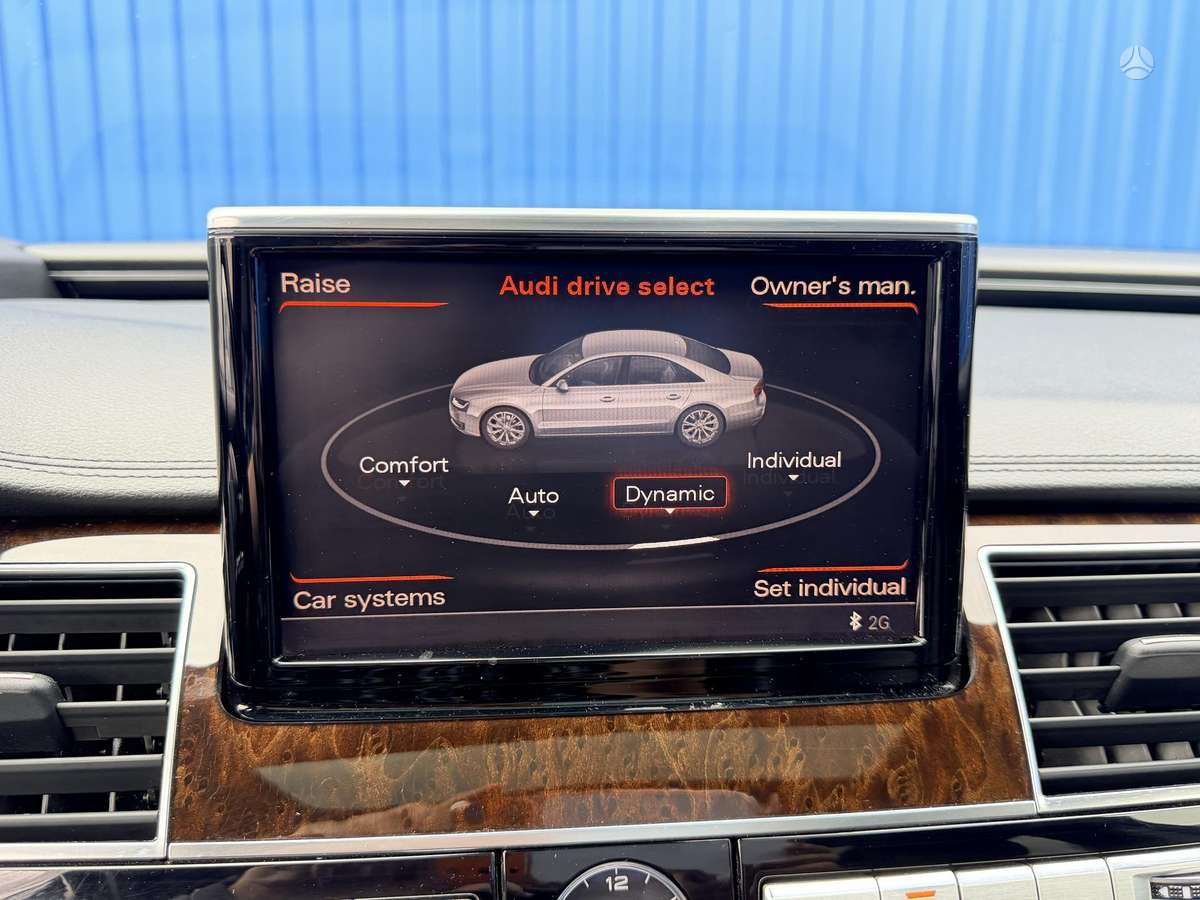 Audi A8 L, 4.0 l., Седан
