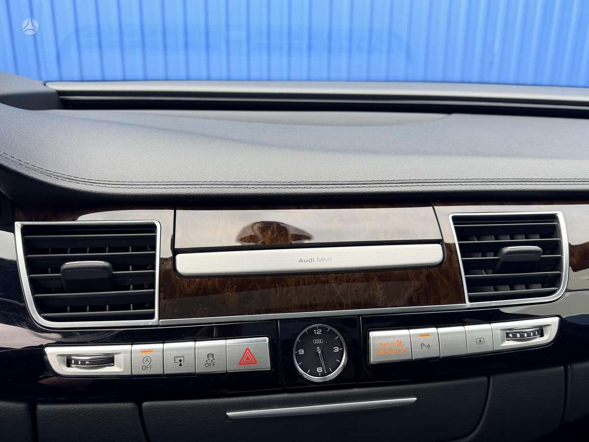 Audi A8 L, 4.0 l., Седан