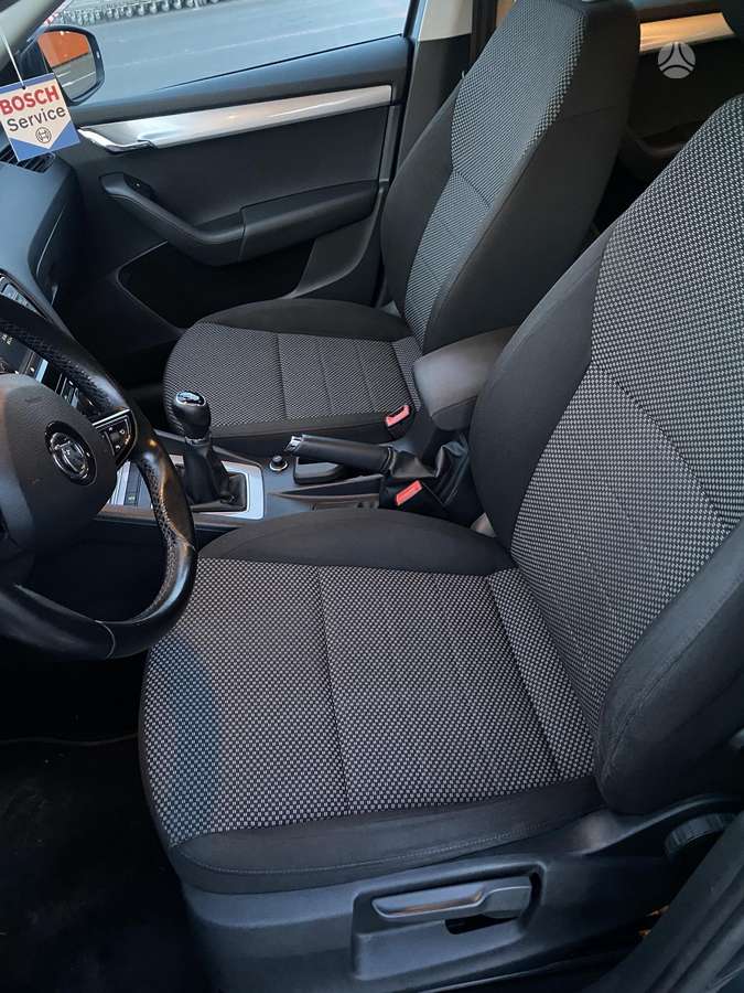 Škoda Octavia - 10
