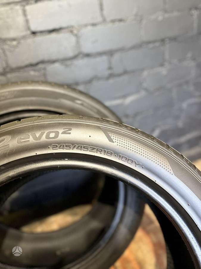 Hankook Ventus V12 evo2, summer 245/45 R18