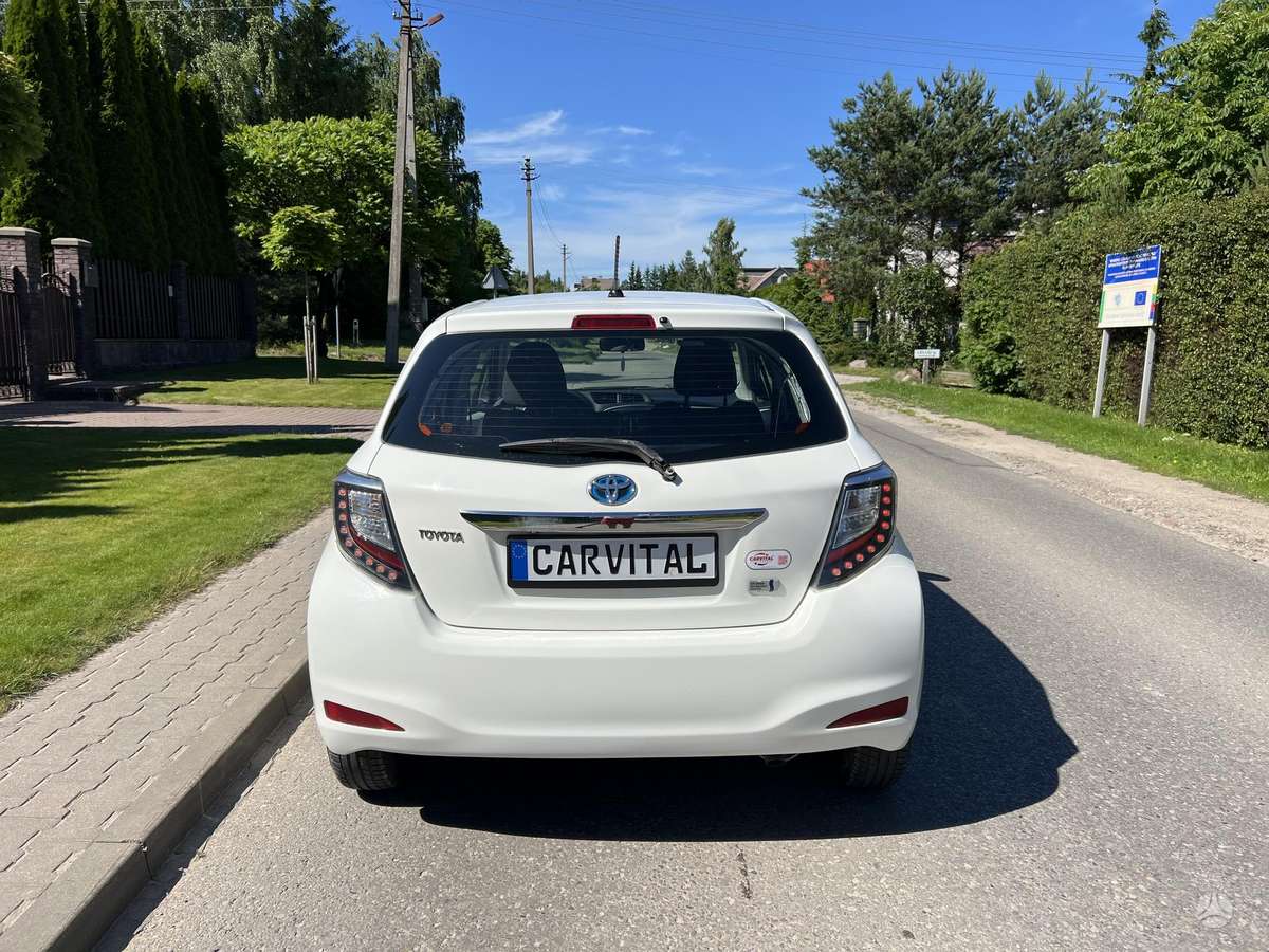 Toyota Yaris - 7