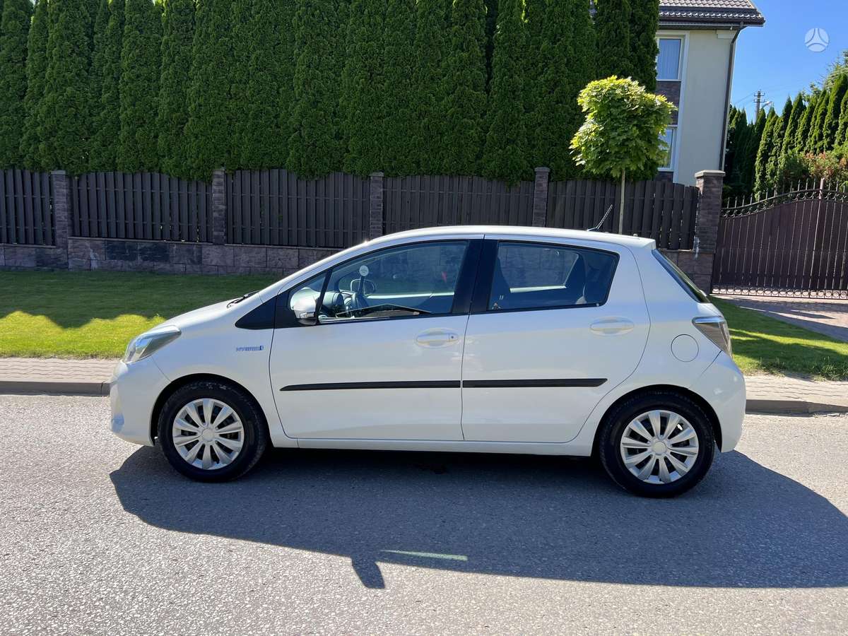 Toyota Yaris - 2