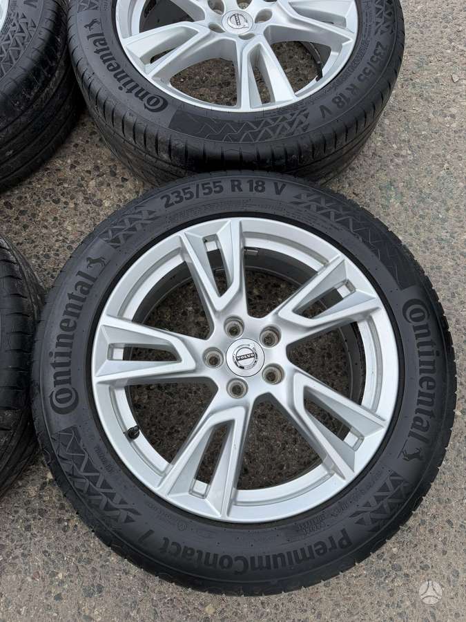 Volvo, lengvojo lydinio, R18