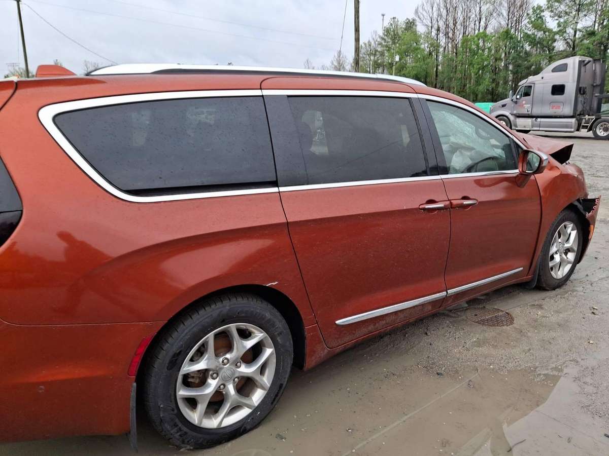 Chrysler Pacifica, 3.6 l., Минивэн