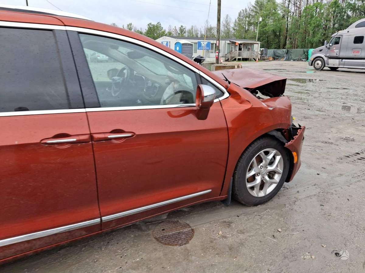 Chrysler Pacifica, 3.6 l., Минивэн