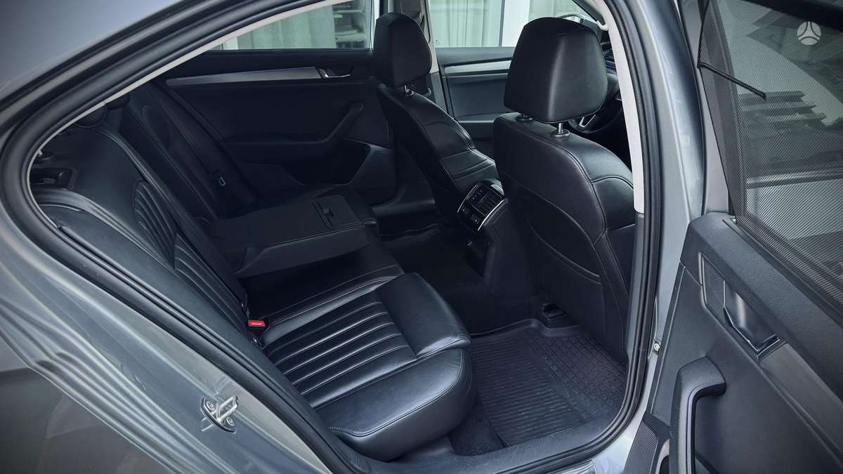 Škoda Superb - 8