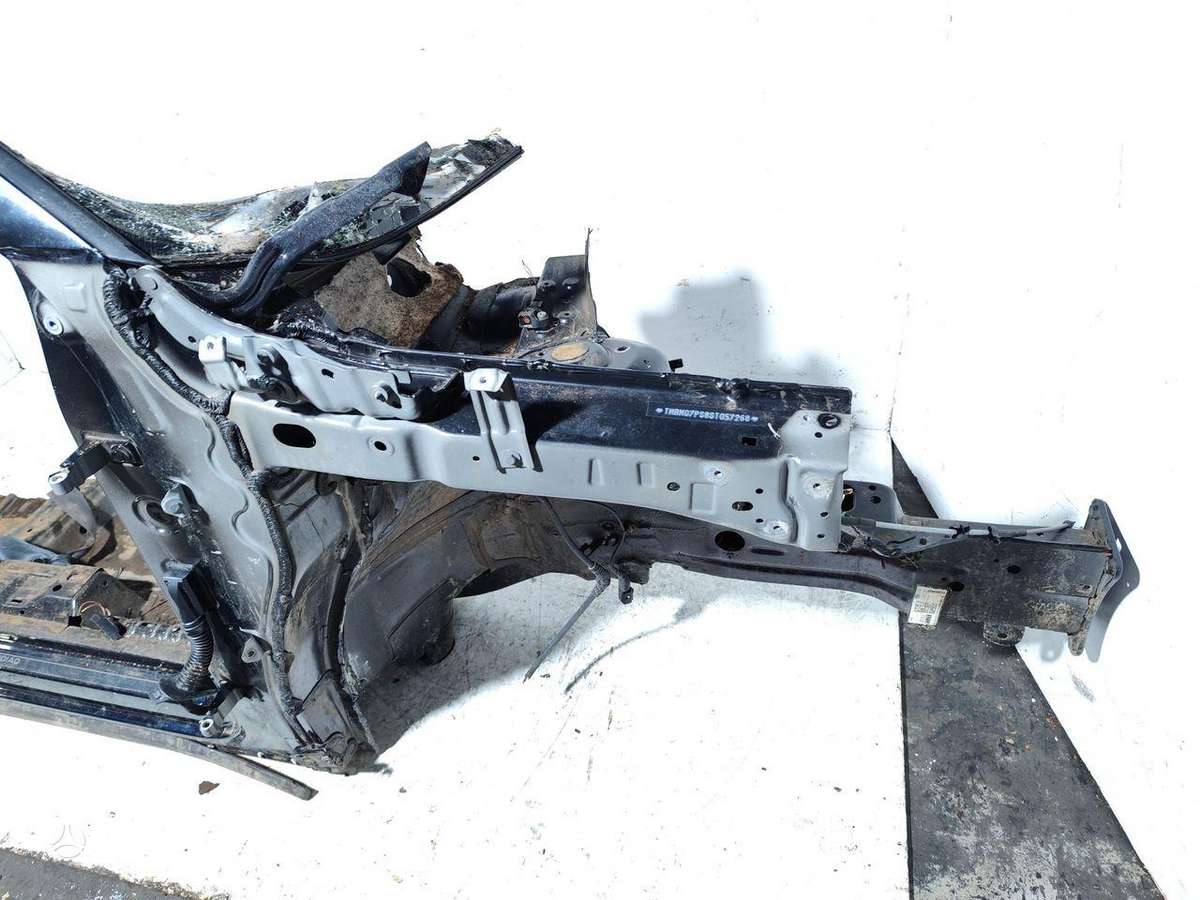 Skoda Kodiaq hood (front, rear)
