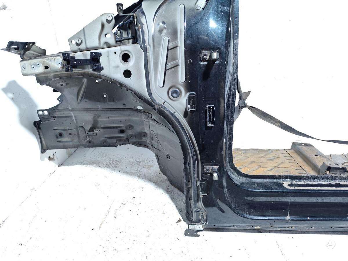 Audi Quattro hood (front, rear)