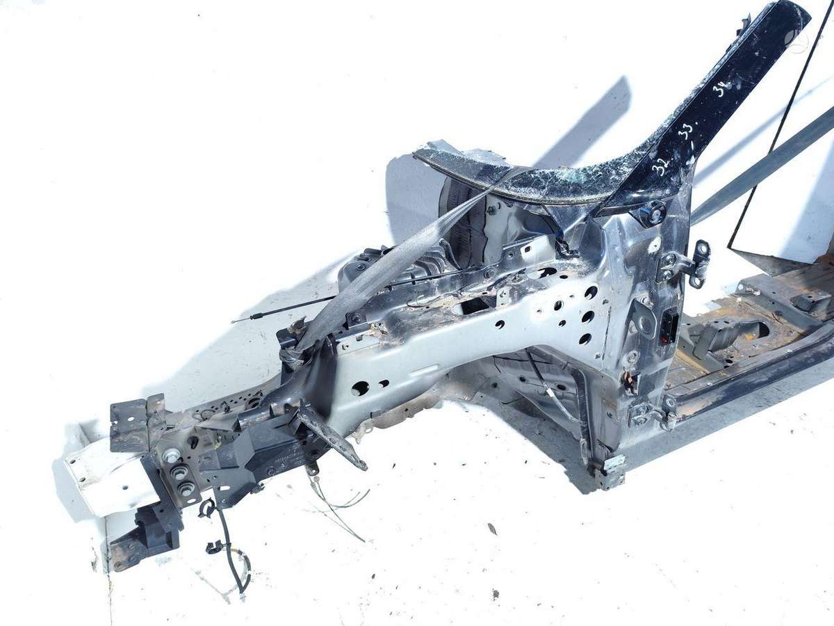 Land Rover Evoque hood (front, rear)
