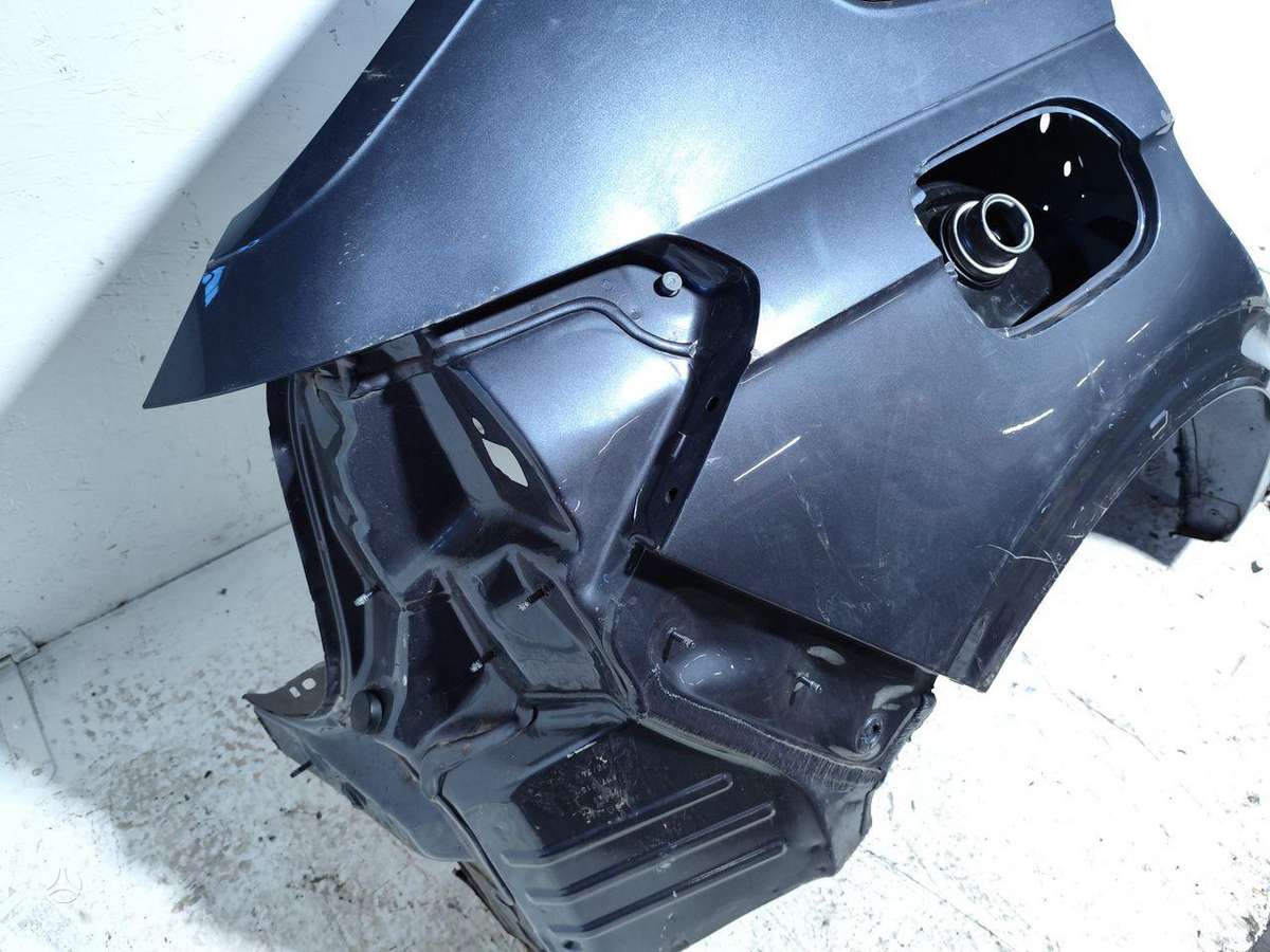 Volkswagen Taigo hood (front, rear)