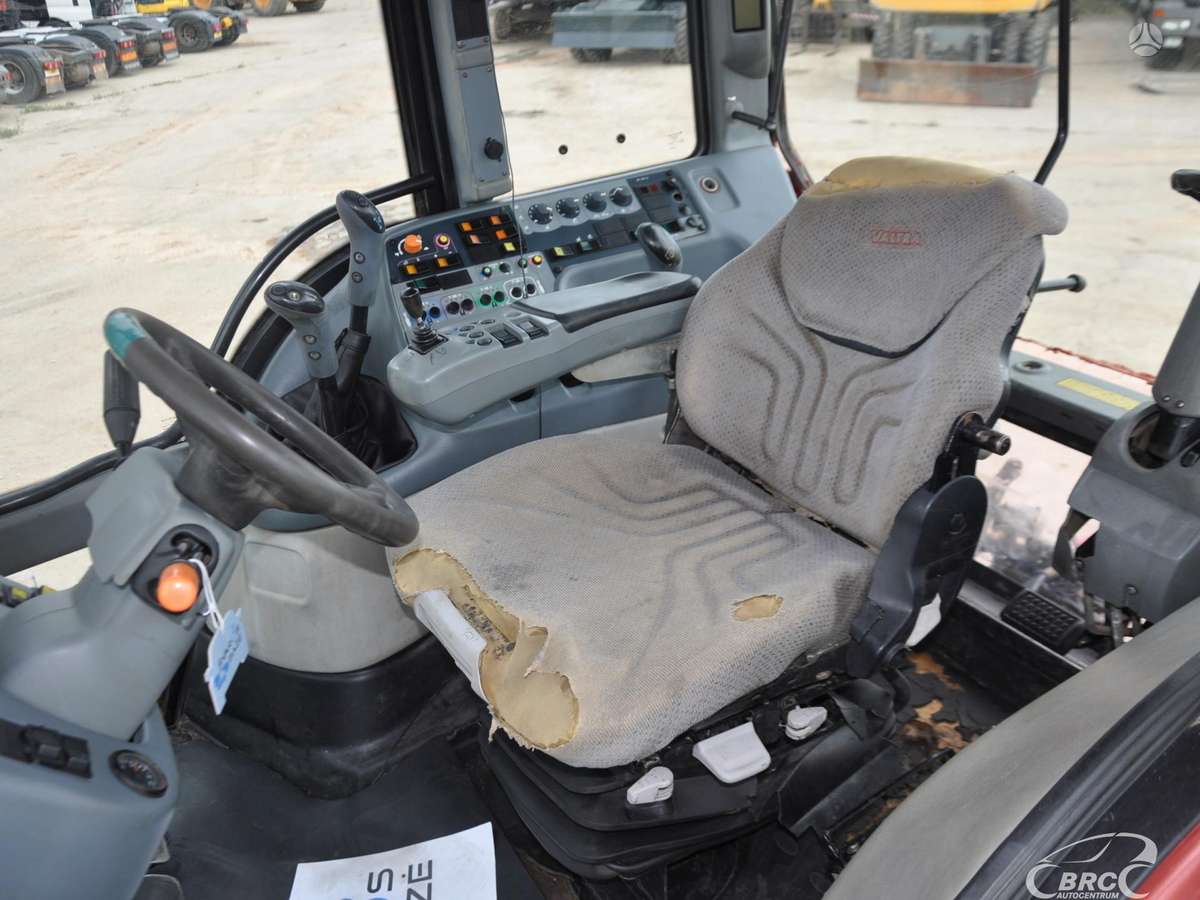 Valtra T190, traktoriai
