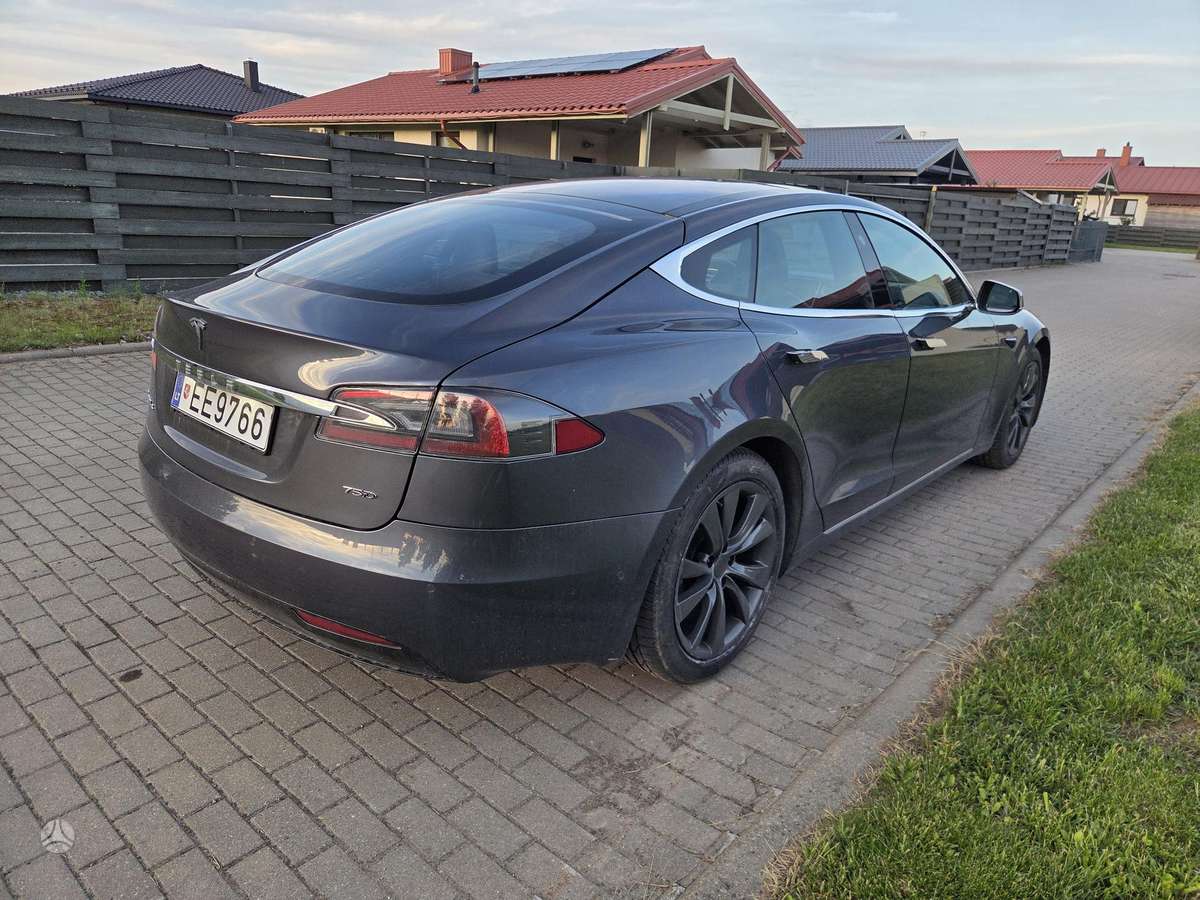 Tesla Model S, 75 kWh, hatchback