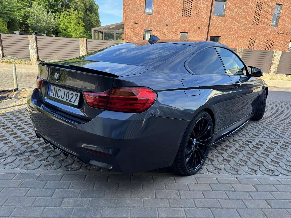 BMW 435, coupe