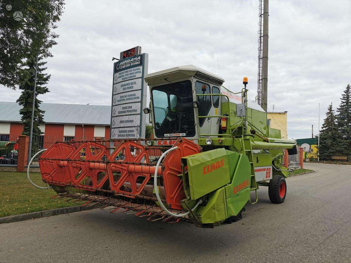 Claas Dominator 68, combine harvesters