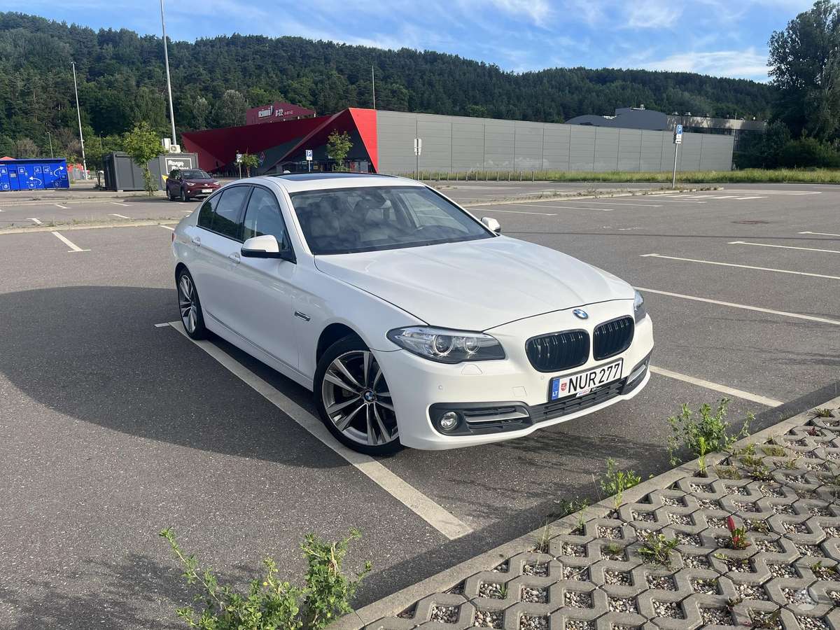 BMW 528, 2.0 l., saloon / sedan