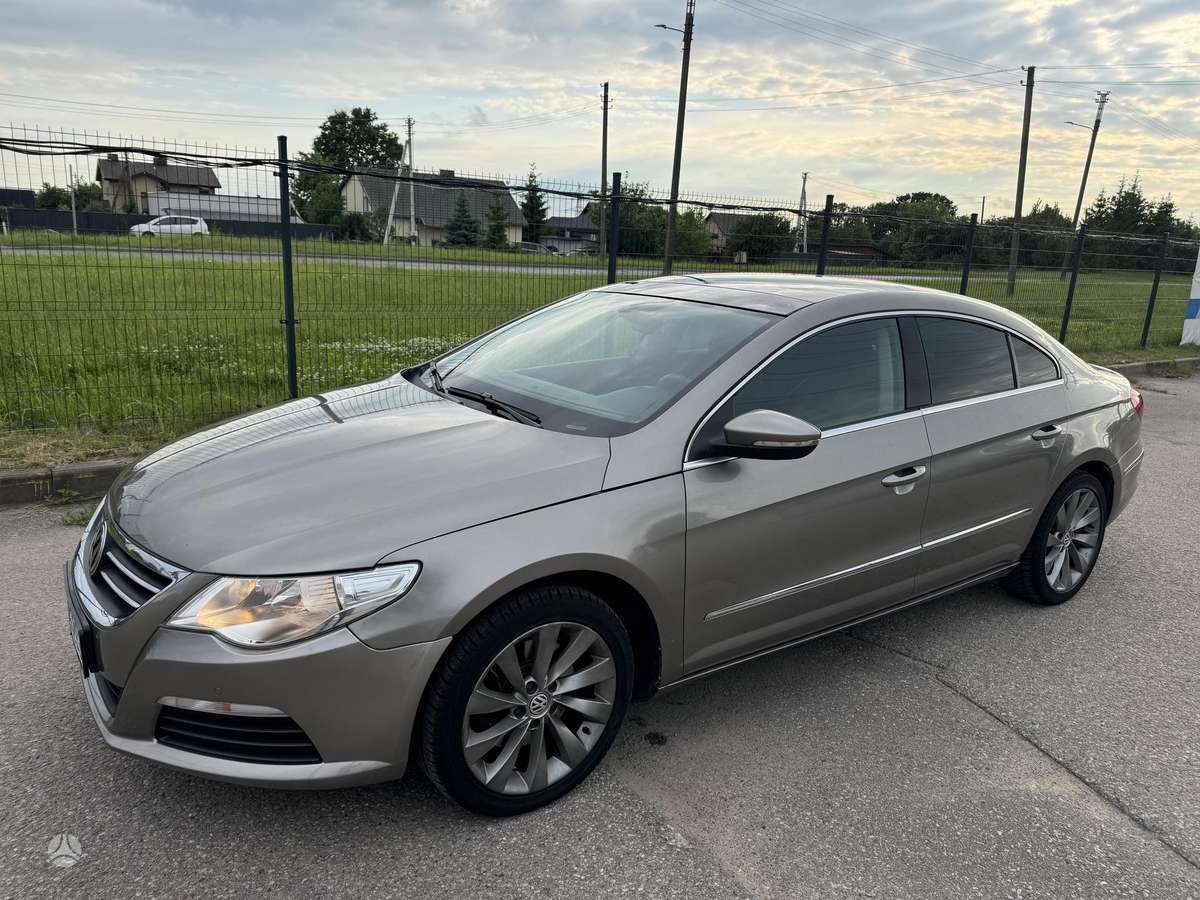 Volkswagen CC, 2.0 l., saloon / sedan