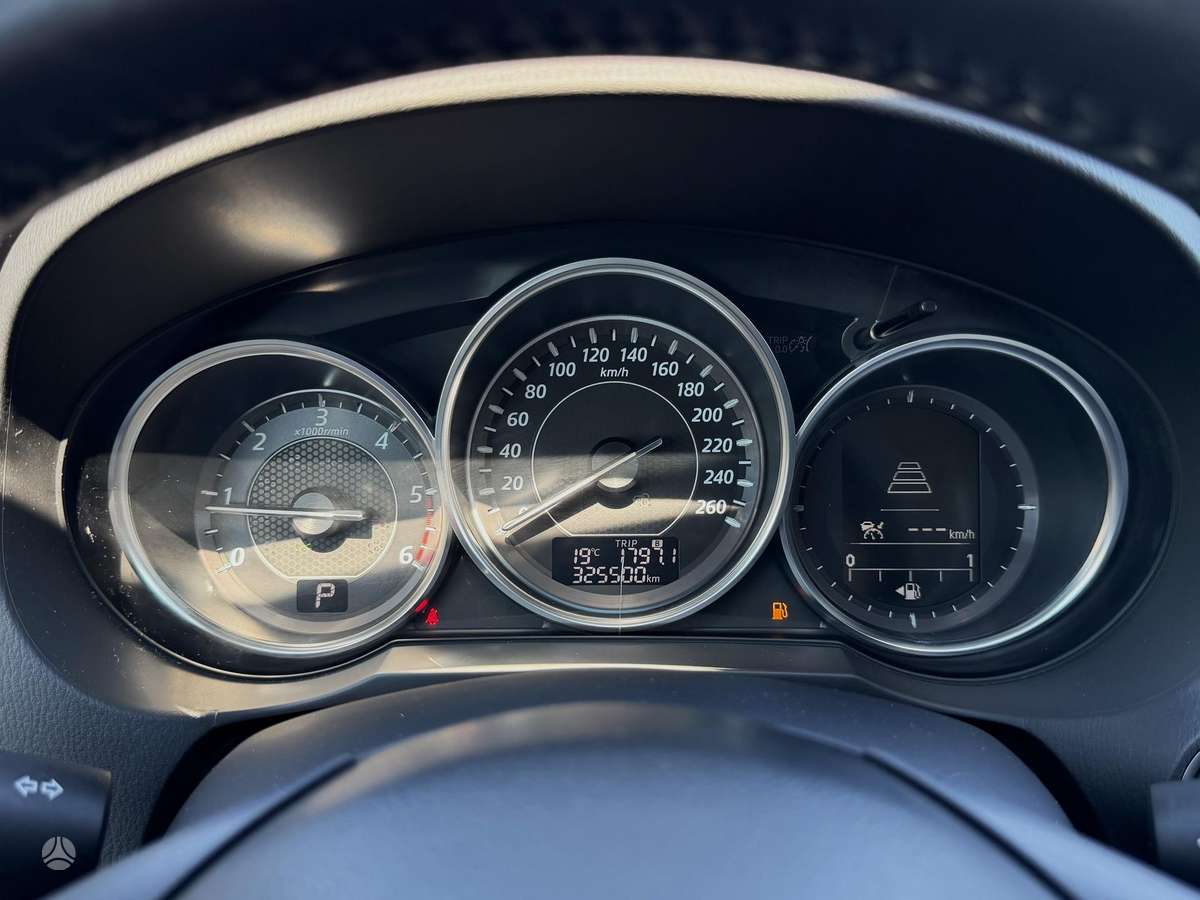 Mazda 6, 2.2 l., Универсал
