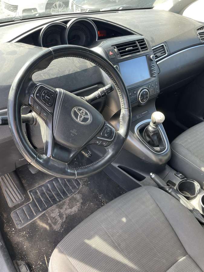 Toyota Verso - 9