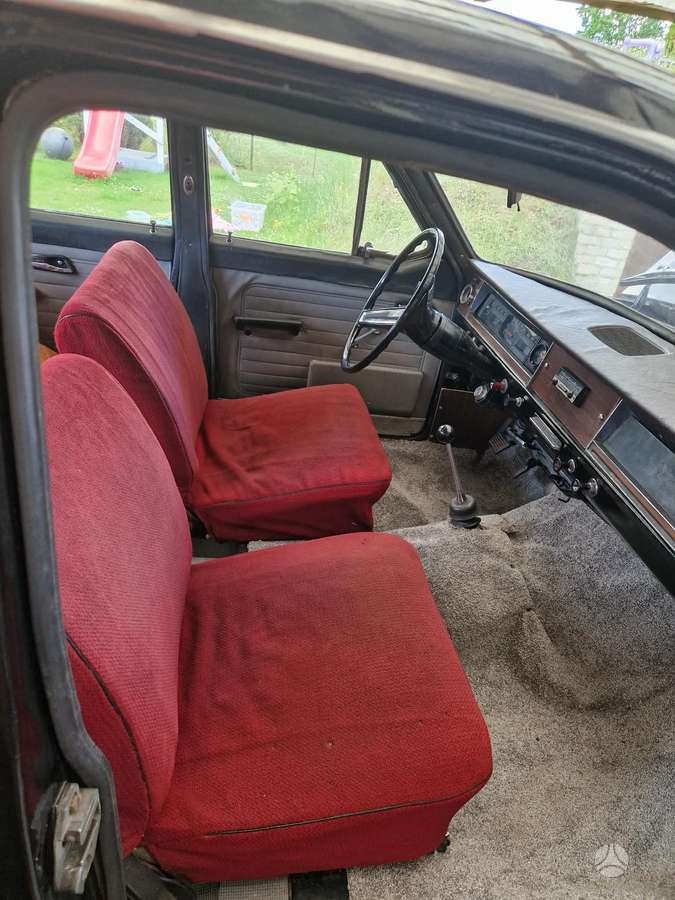 GAZ 24, 2.5 l., Седан