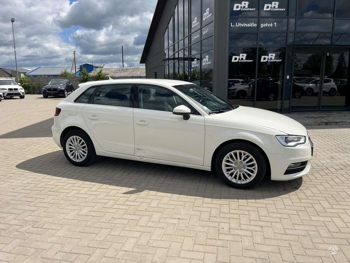 Audi A3, 1.6 l., Хэтчбек