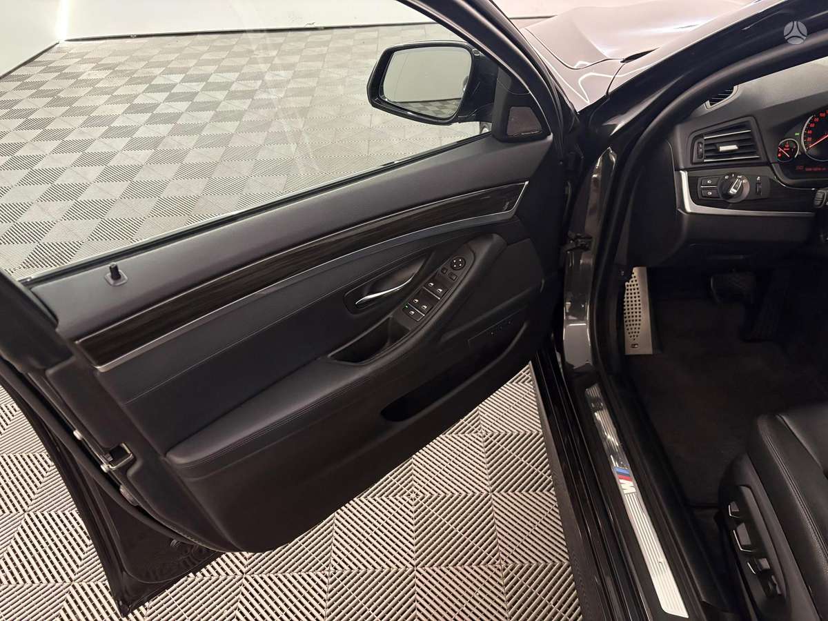 BMW 535, 3.0 l., wagon