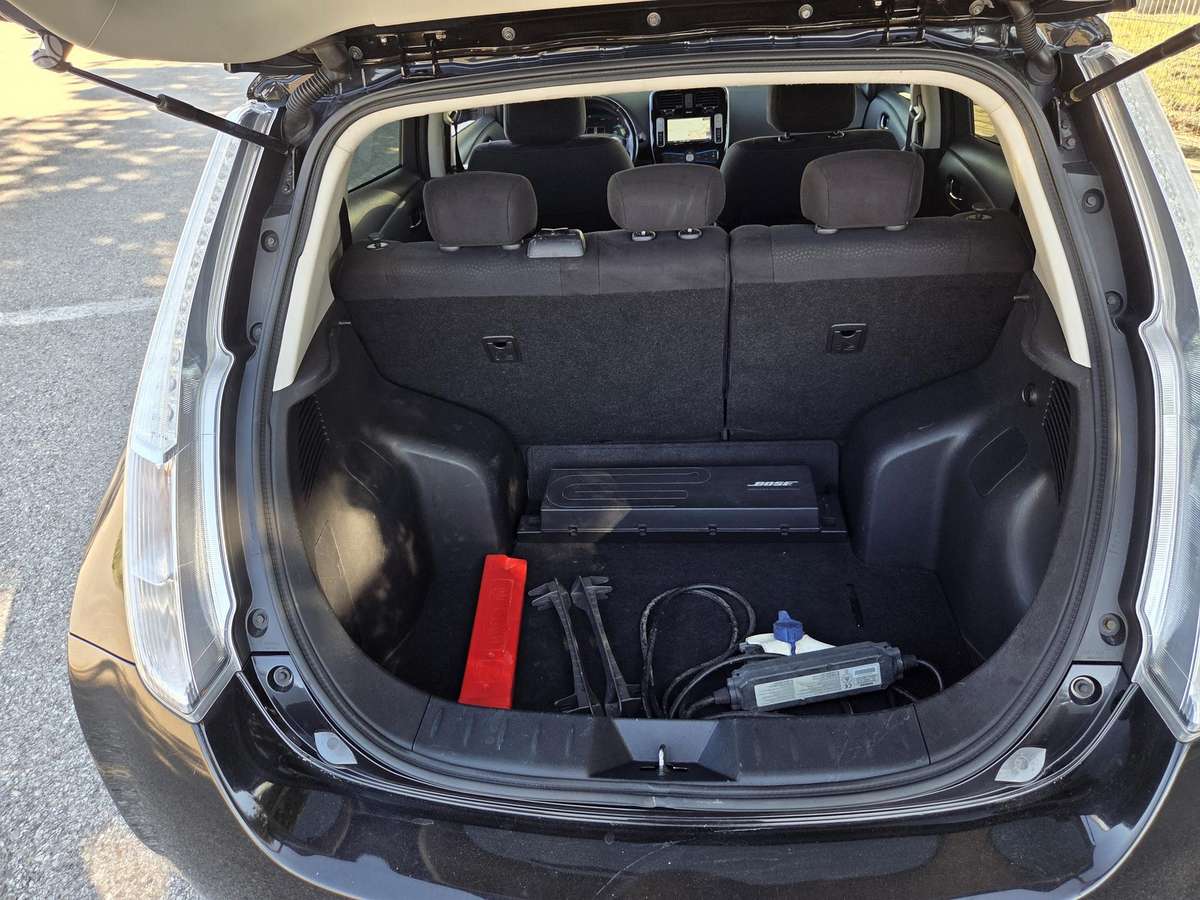 Nissan Leaf, Хэтчбек