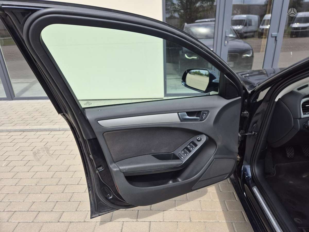 Audi A4, 2.0 l., Универсал