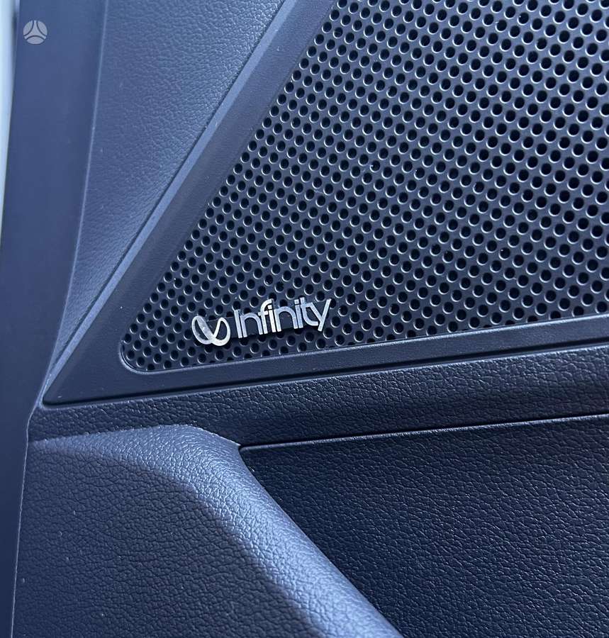 Hyundai IONIQ, Седан