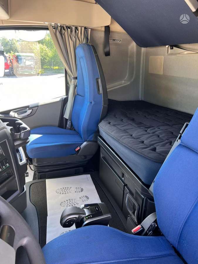 Volvo FH 460 I-SAVE RETARDER, double sleeper