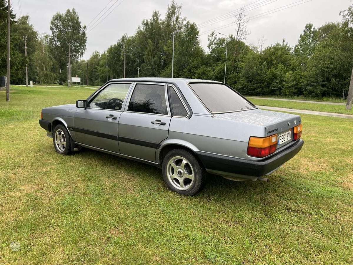 Audi 80, 1.8 l., Седан