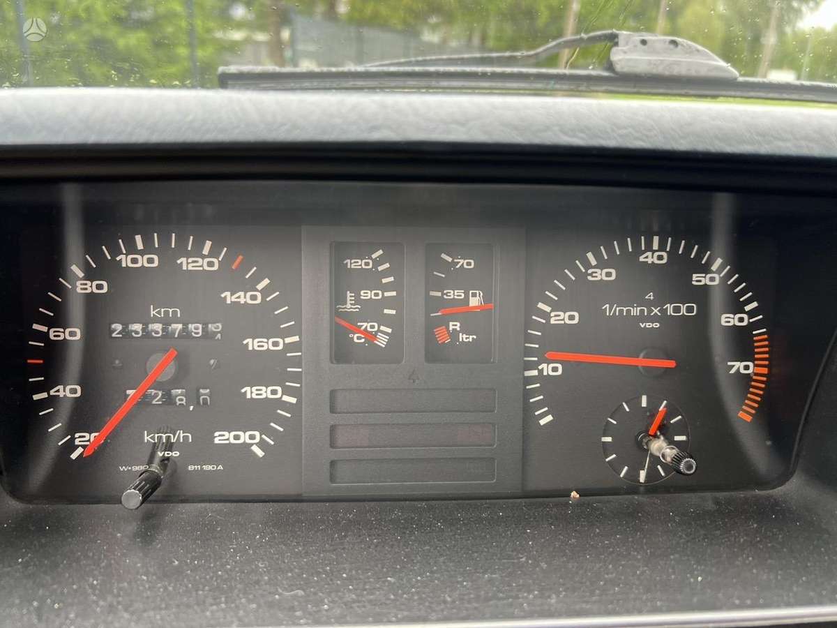 Audi 80, 1.8 l., Седан
