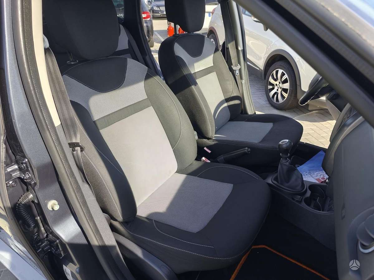 Dacia Duster, 1.2 l., off-road / crossover