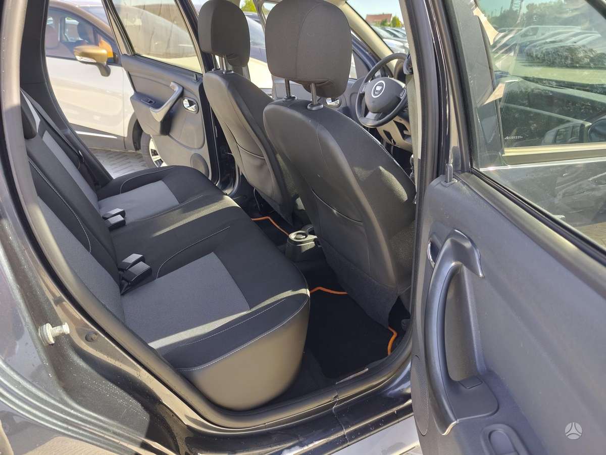 Dacia Duster, 1.2 l., off-road / crossover