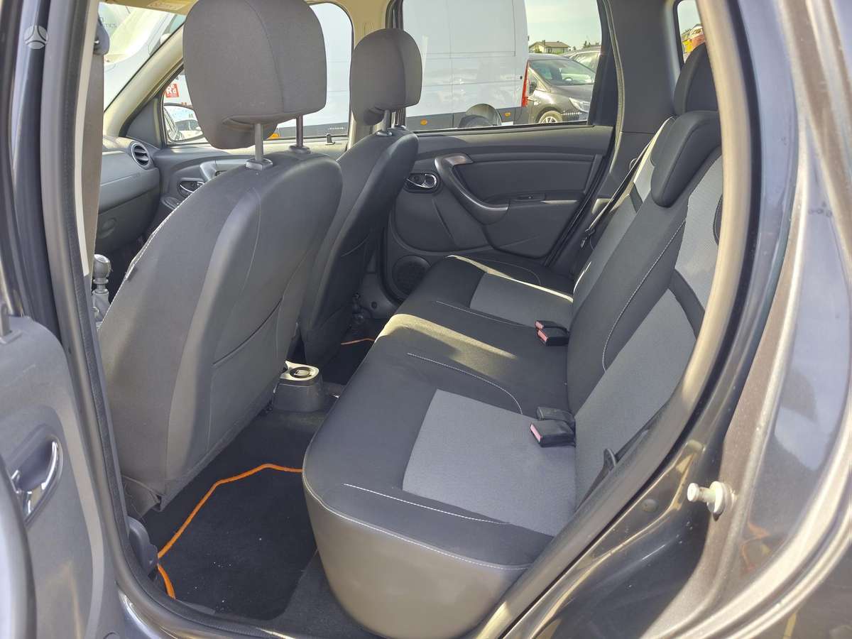 Dacia Duster, 1.2 l., off-road / crossover